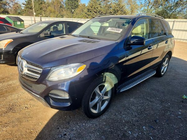 2016 MERCEDES-BENZ GLE GLE350 — Front 3/4
