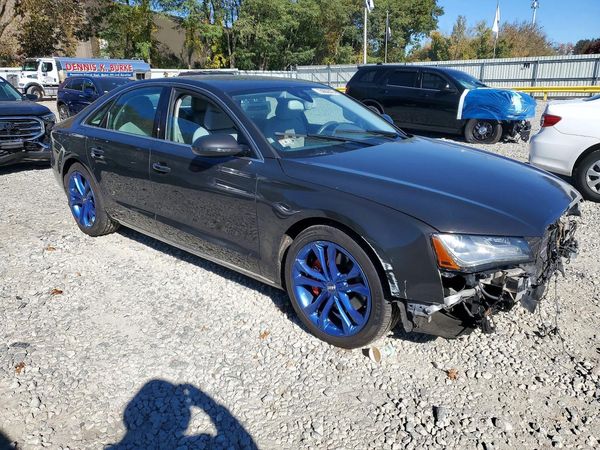 2013 AUDI A8 — Passenger 3/4