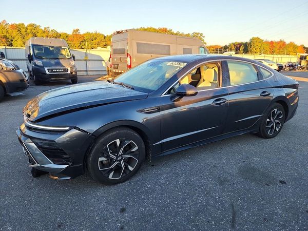 2025 HYUNDAI SONATA SEL — Front 3/4