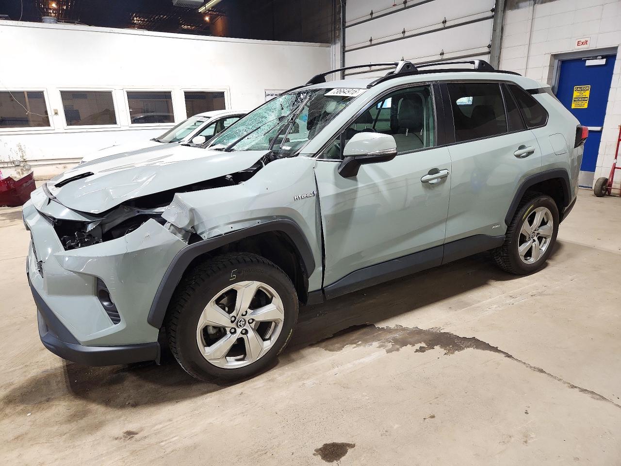 2021 TOYOTA RAV4 XLE Premium HV — Front 3/4