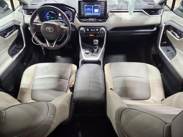 2021 TOYOTA RAV4 XLE Premium HV — CKPT
