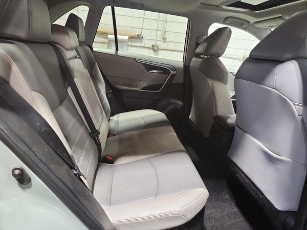 2021 TOYOTA RAV4 XLE Premium HV — PSRS