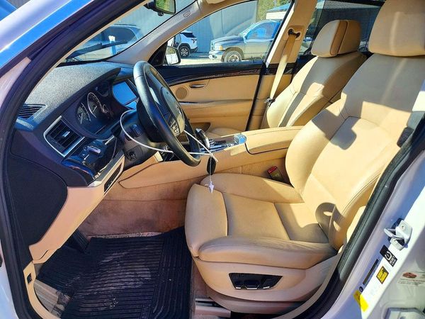 2013 BMW 535 GT — DENT