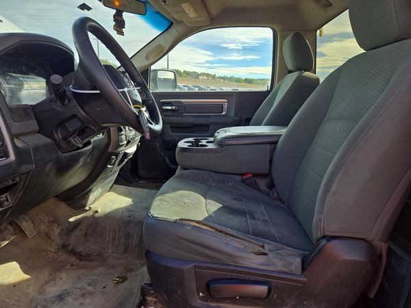 2015 RAM 1500 ST — DENT