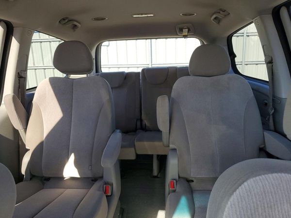 2014 KIA SEDONA GL — SUVN