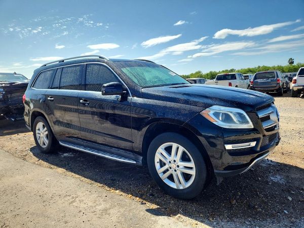2014 MERCEDES-BENZ GL GL450 4MATIC — Passenger 3/4