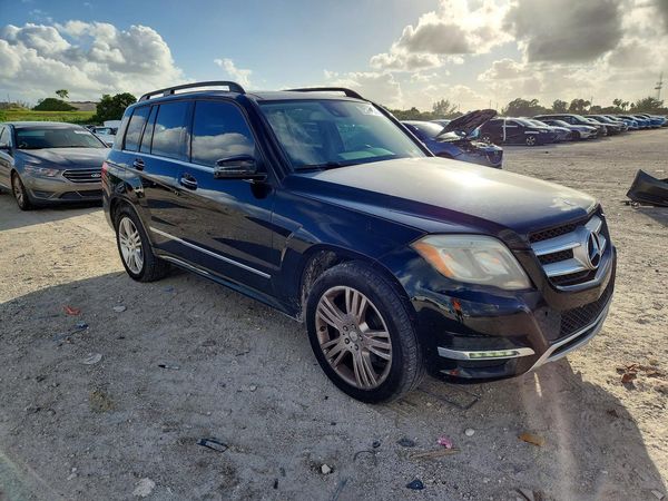 2015 MERCEDES-BENZ GLK GLK350 — Passenger 3/4