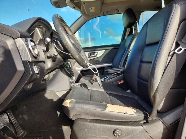 2015 MERCEDES-BENZ GLK GLK350 — DENT