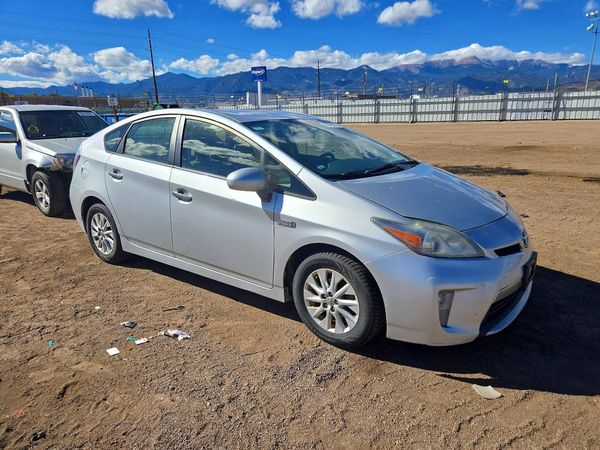 2012 TOYOTA PRIUS — Passenger 3/4