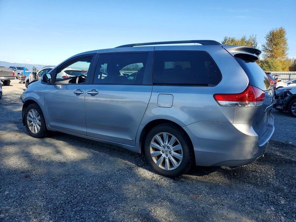2012 TOYOTA SIENNA — DSRA