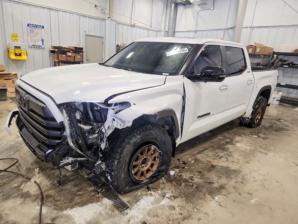 2024 TOYOTA TUNDRA Others
