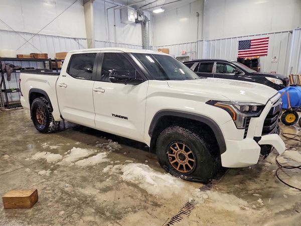 2024 TOYOTA TUNDRA Others