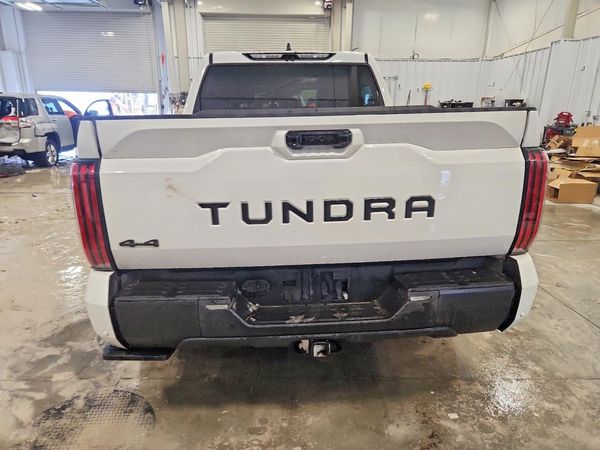 2024 TOYOTA TUNDRA Others