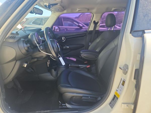 2019 MINI COOPER — DENT
