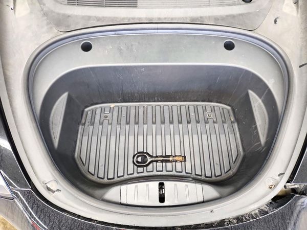 2023 TESLA MODEL 3 — Engine bay
