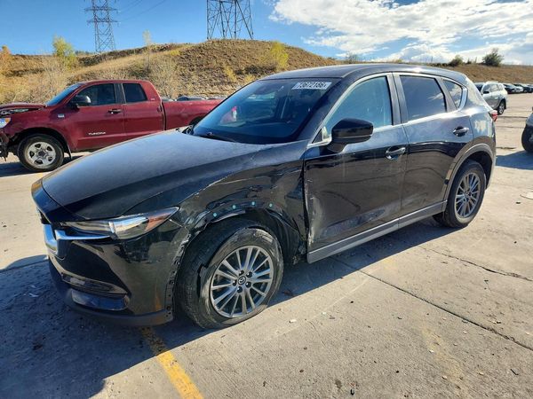 2017 MAZDA CX-5 Touring — Front 3/4