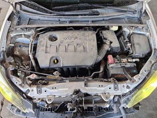 2018 TOYOTA COROLLA L/LE/SE/XLE/XSE — Engine bay