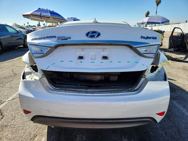 2012 HYUNDAI SONATA Middle level — DIRR