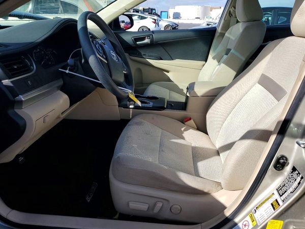 2014 TOYOTA CAMRY — DENT