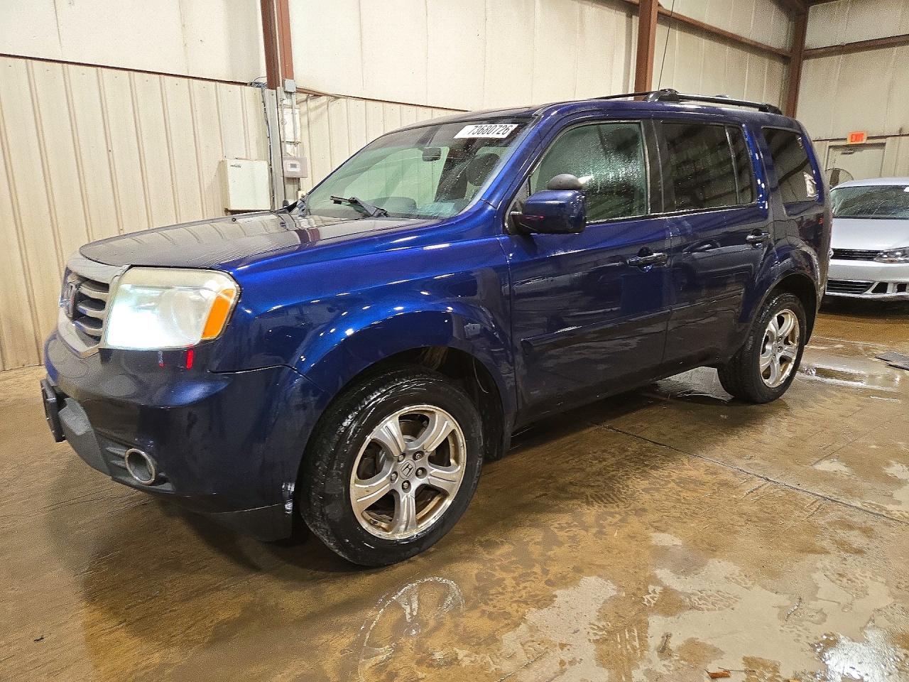 2015 HONDA PILOT EX — Front 3/4