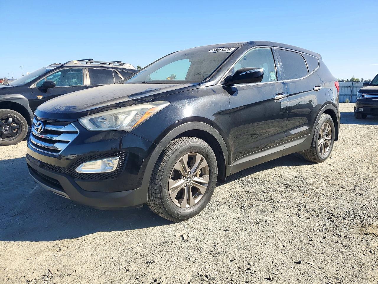 2014 HYUNDAI SANTA FE GLS — Front 3/4