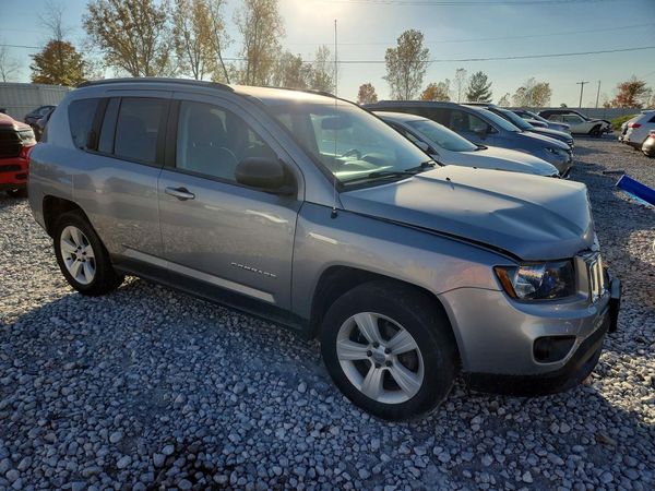 2016 JEEP COMPASS Sport — Passenger 3/4