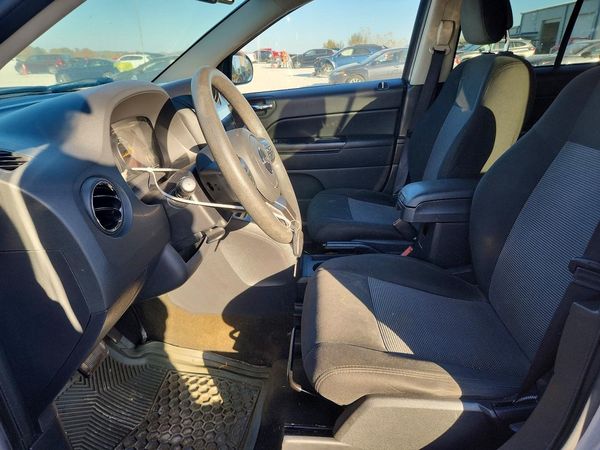 2016 JEEP COMPASS Sport — DENT