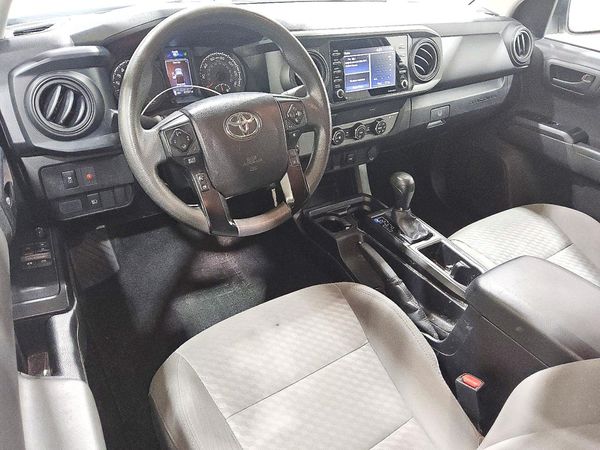 2022 TOYOTA TACOMA SR5 — CKPT