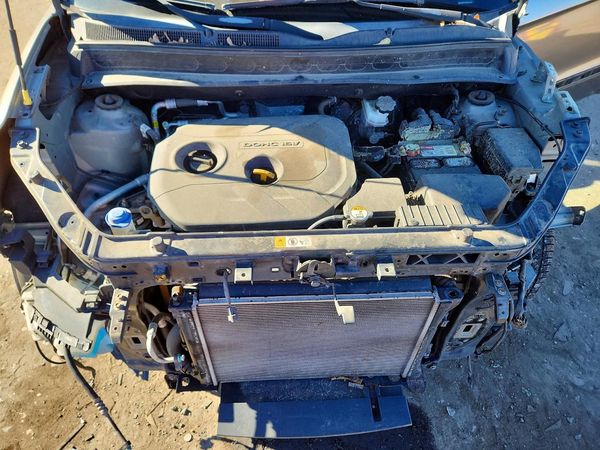 2013 KIA SOUL All Trims — Engine bay