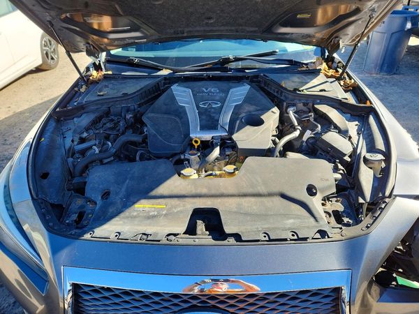 2016 INFINITI Q50 — Engine bay