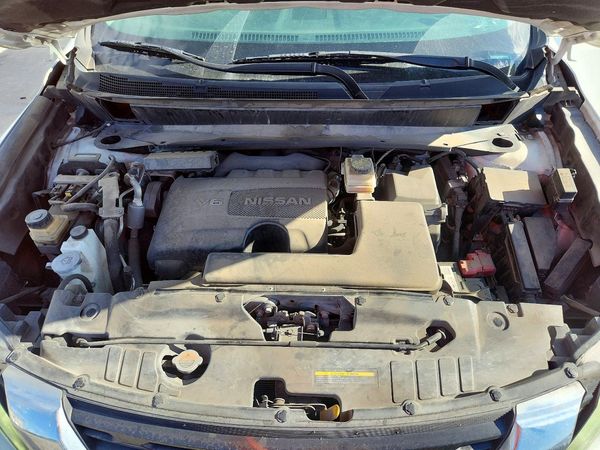 2019 NISSAN PATHFINDER — Engine bay