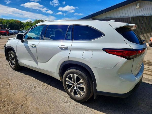 2022 TOYOTA HIGHLANDER XLE — DSRA