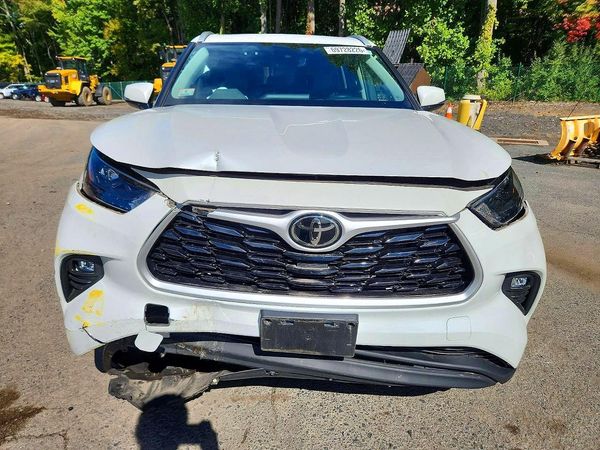 2022 TOYOTA HIGHLANDER XLE — DIRF