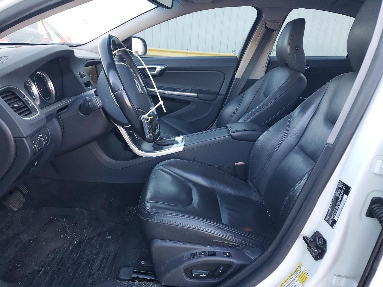 2013 VOLVO S60