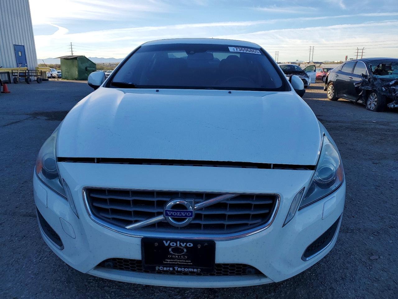 2013 VOLVO S60