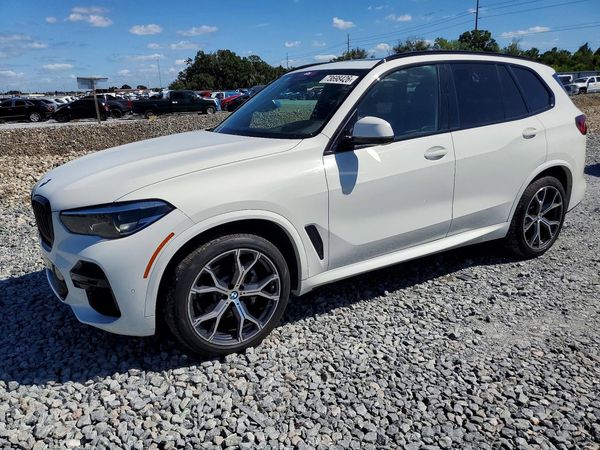 2022 BMW X5 xDrive40i — Front 3/4