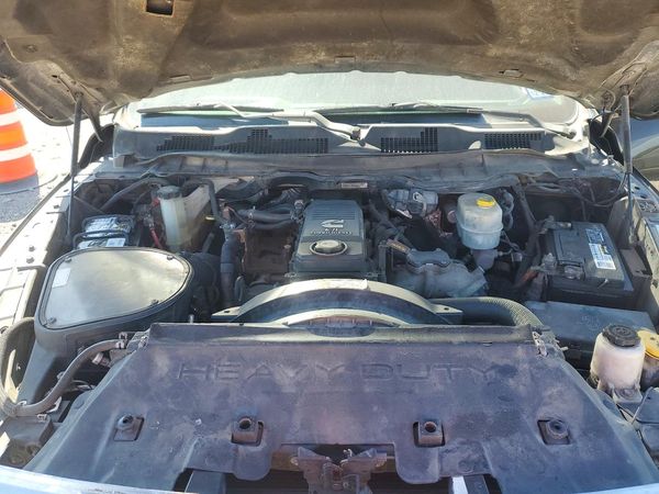 2015 RAM 2500 ST — Engine bay