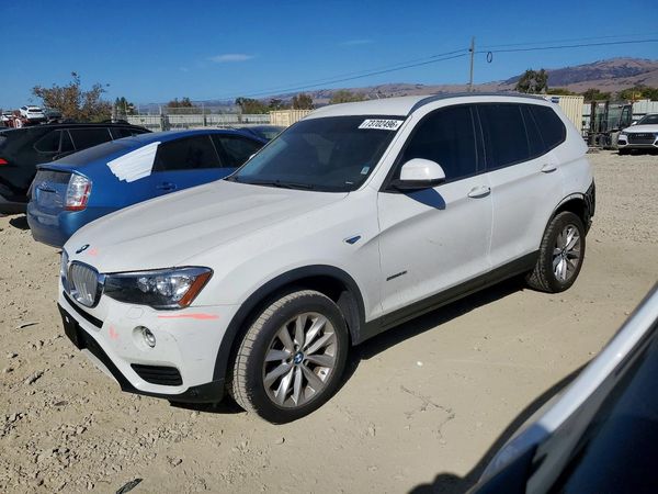 2017 BMW X3 sDrive28i — Front 3/4