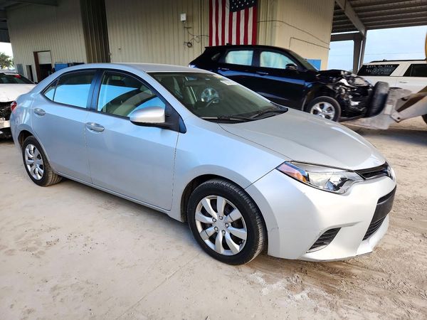 2015 TOYOTA COROLLA L/LE — Passenger 3/4