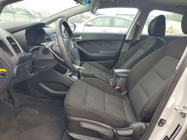 2018 KIA FORTE LX Base — DENT