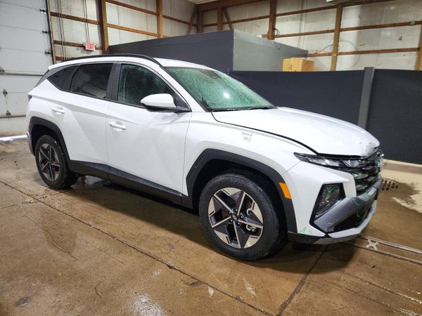 2026 HYUNDAI TUCSON SEL, SEL Plus — Passenger 3/4