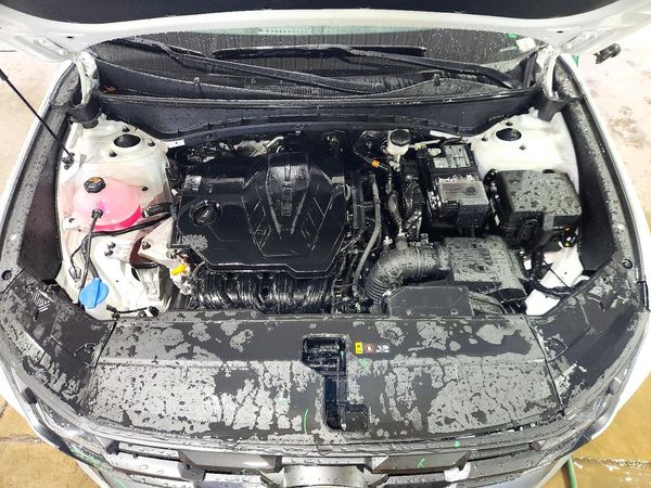 2026 HYUNDAI TUCSON SEL, SEL Plus — Engine bay