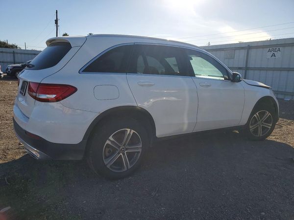 2018 MERCEDES-BENZ GLC GLC300