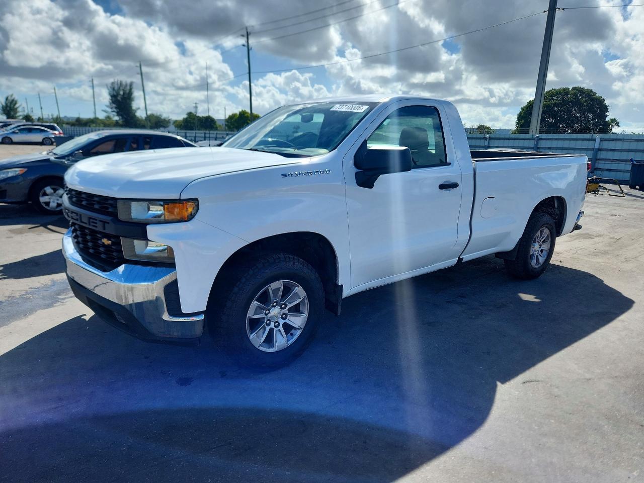 2020 CHEVROLET SILVERADO Work Truck — Front 3/4