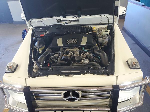 2013 MERCEDES-BENZ G G550 4-MATIC — Engine bay