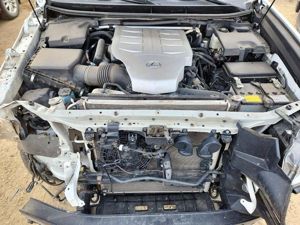 2023 LEXUS GX 460 (Others) — Engine bay