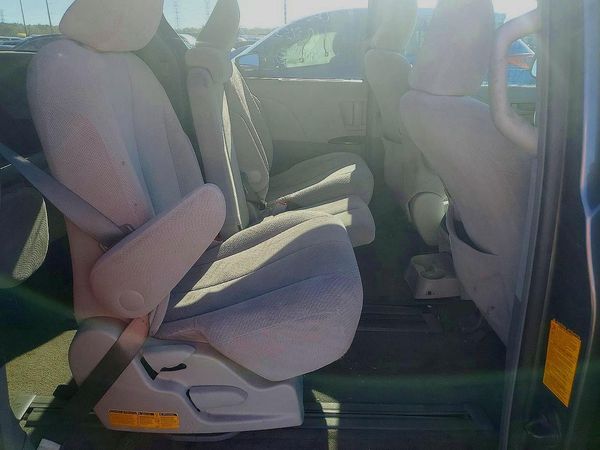 2014 TOYOTA SIENNA — PSRS