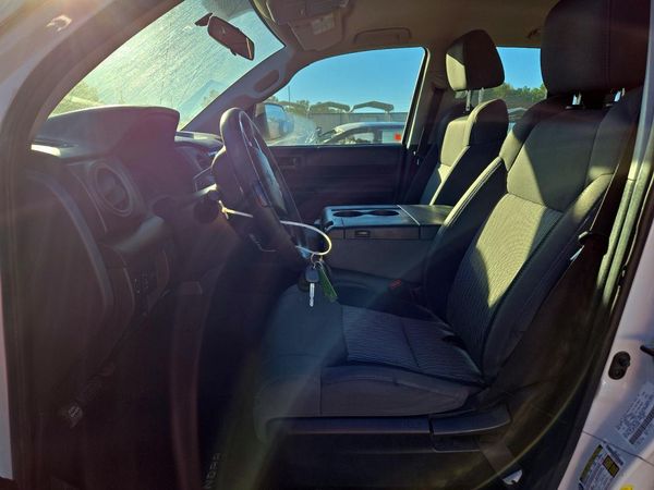 2016 TOYOTA TUNDRA SR/SR5 — DENT