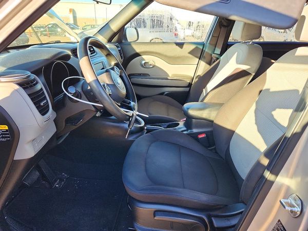 2017 KIA SOUL Base — DENT