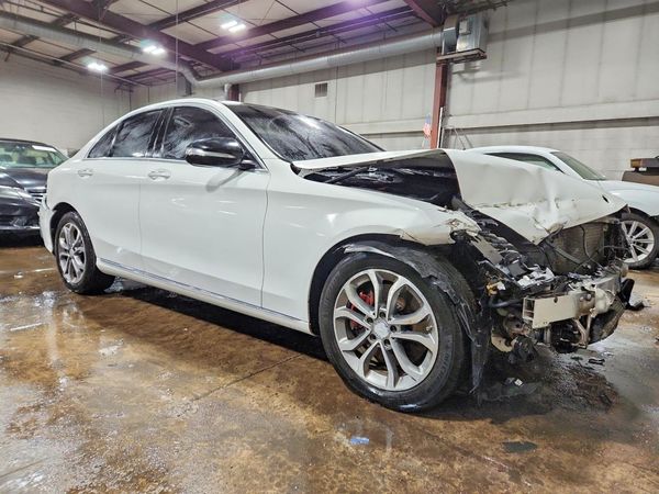 2015 MERCEDES-BENZ C